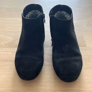 Cat & Jack Toddler Booties